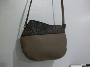 Sac Indispensable cuir gris / galuchat